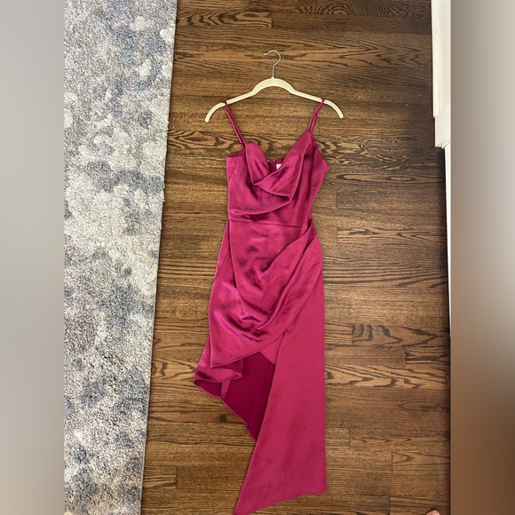 Elliatt Pink Asymmetrical satin dress - Picture 1 of 3